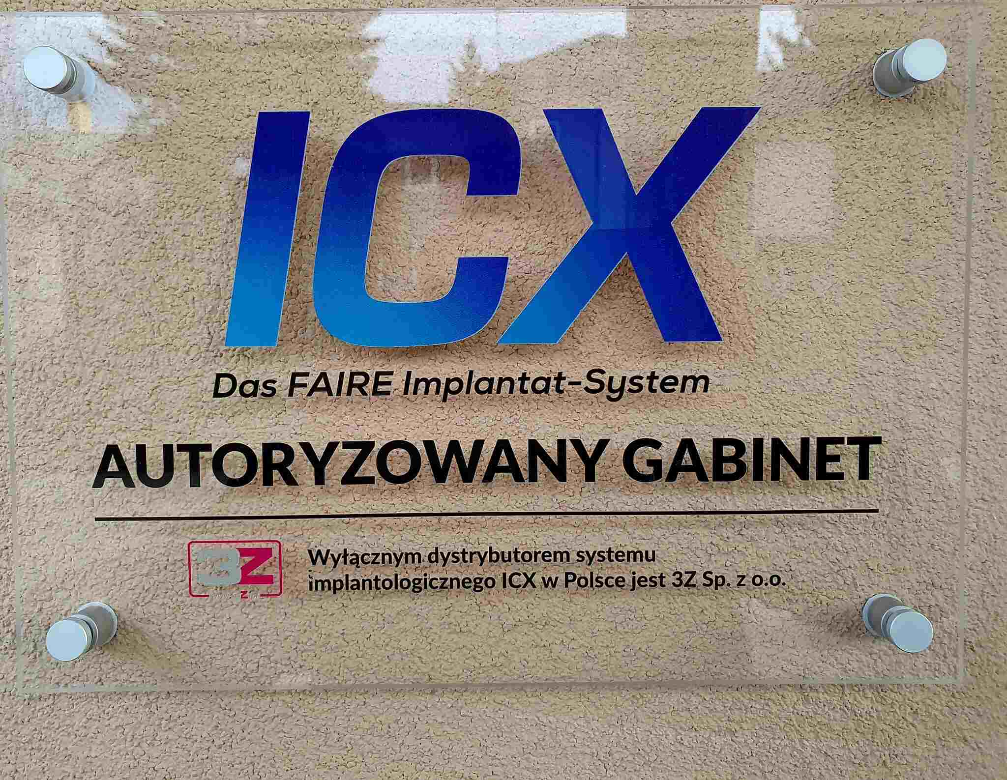 Przykręcana praca protetyczna na implantach